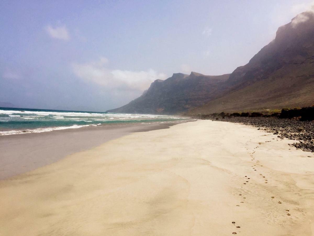 Fcg20, Famara Beach Exteriör bild